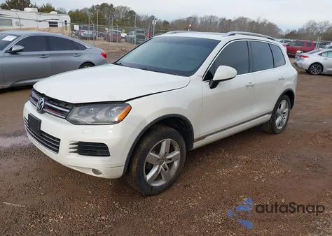 2012 Volkswagen Touareg Tdi Executive/Tdi Lux/Tdi Sport z USA, uszkodzony, nr VIN WVGFK9BP5CD004847